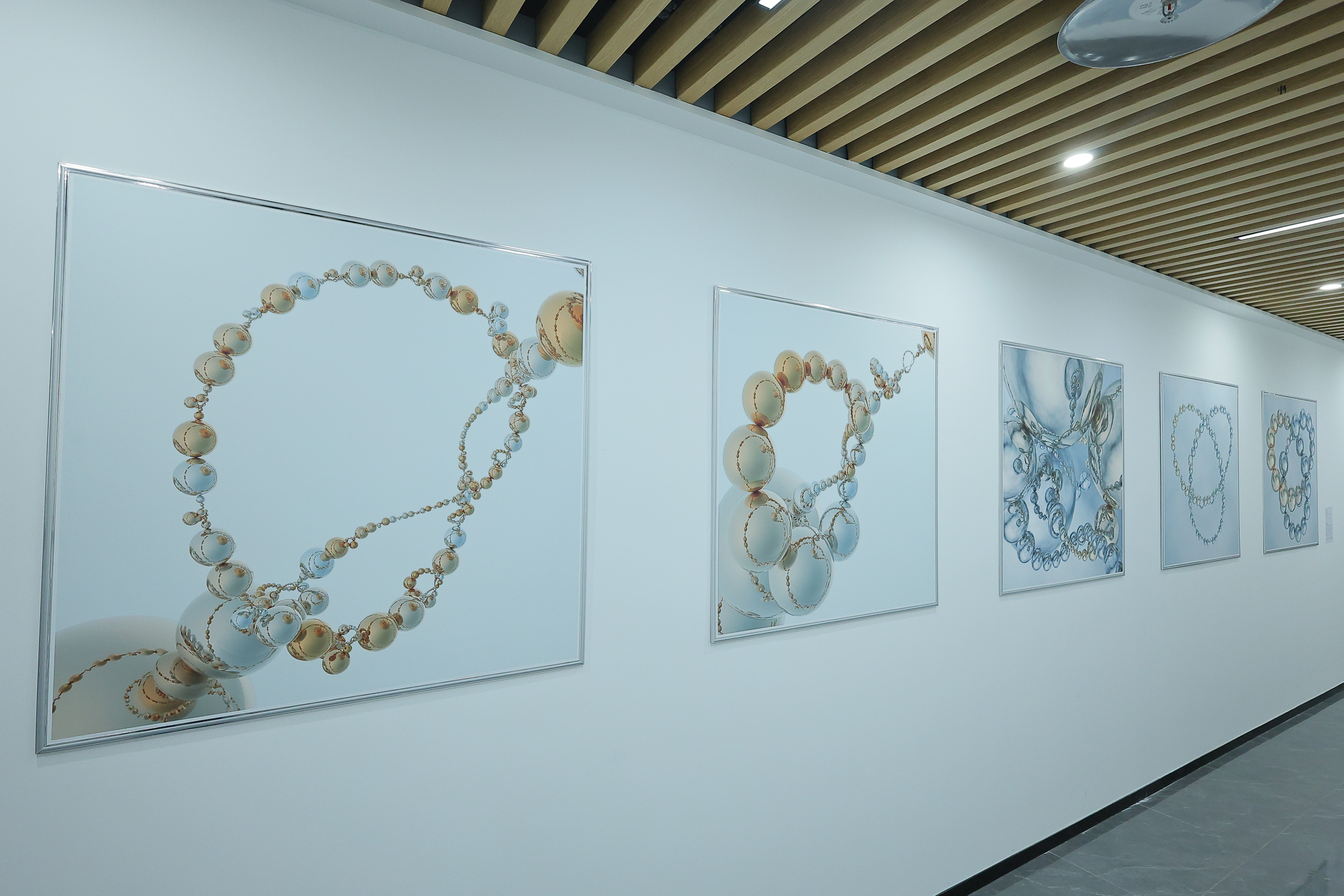 20240509-极限集数学艺术展-张玉光-展览现场.jpg